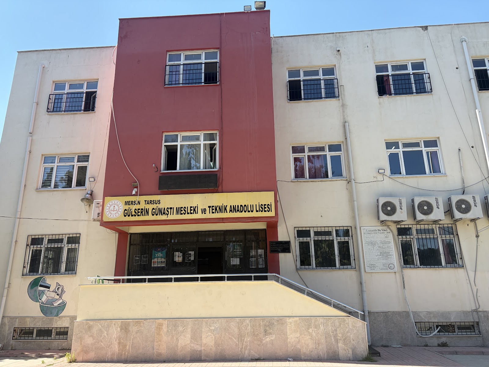 Gülserin Günaştı Mesleki ve Teknik Anadolu Lisesi