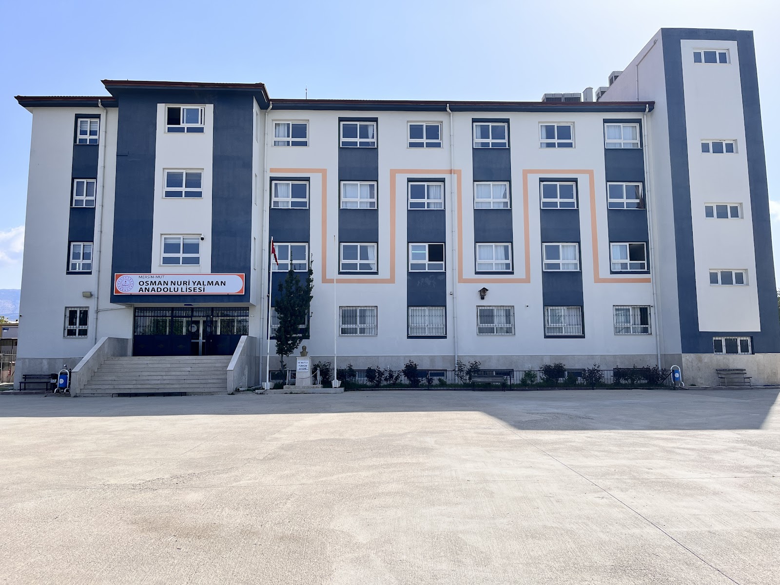 Mut Osman Nuri Yalman Anadolu Lisesi